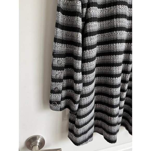 Lane Bryant Blouse - Picture 3 of 3